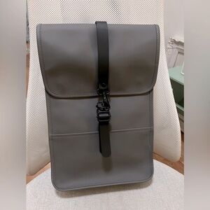 RAINS Backpack Mini - Gray - EUC